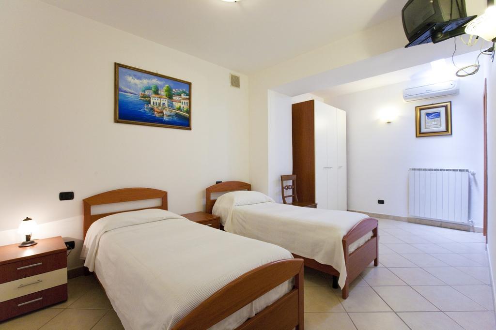 نيرانو Olga'S Residence Relais الغرفة الصورة