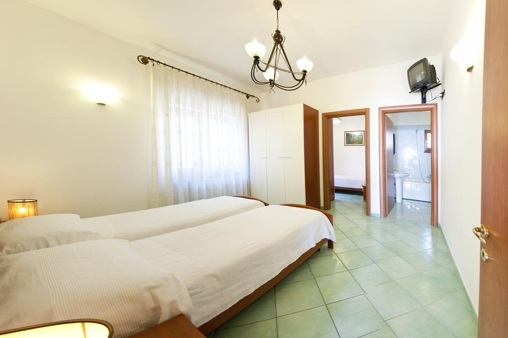 نيرانو Olga'S Residence Relais الغرفة الصورة